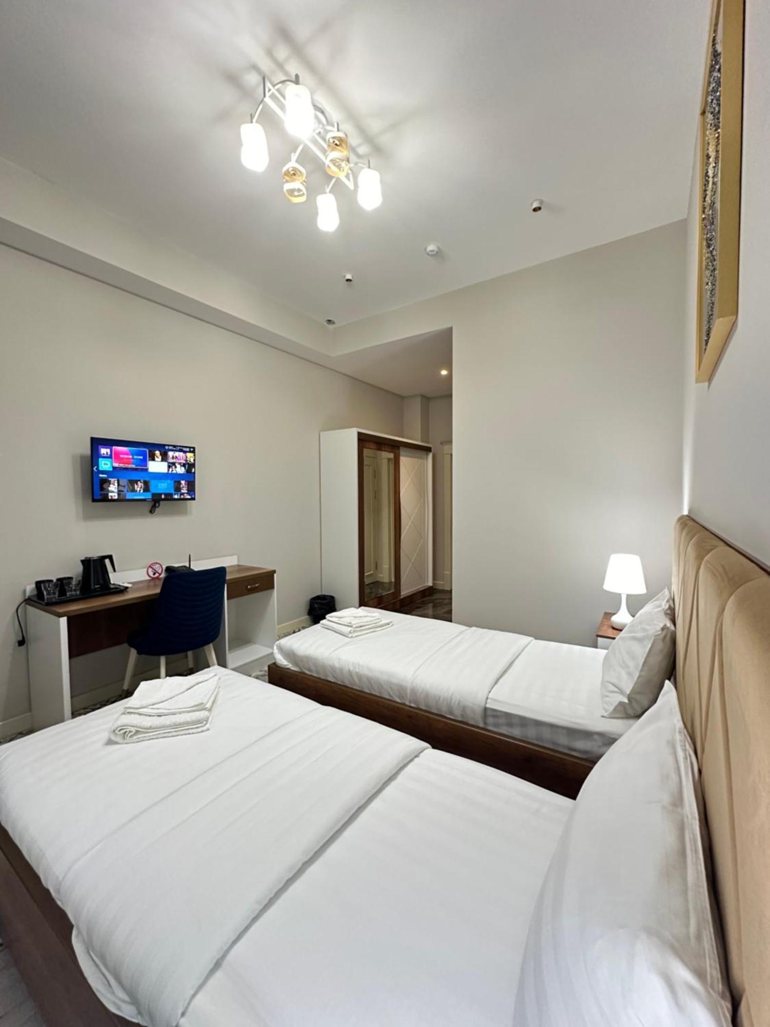 Nur Makon Hotel Tashkent Exterior photo