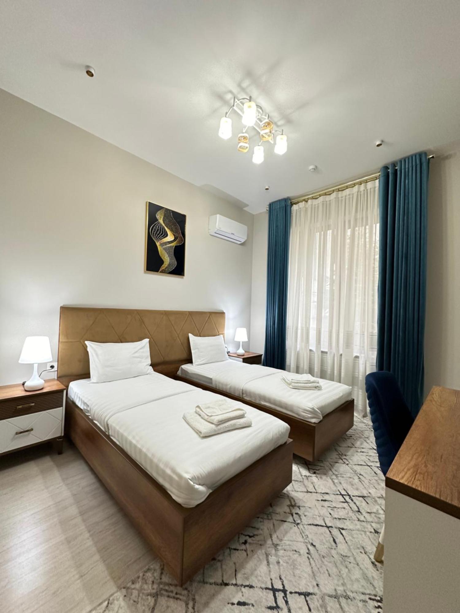 Nur Makon Hotel Tashkent Exterior photo